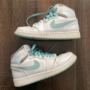 Jordan 1 Retro High GS Light Blue/White